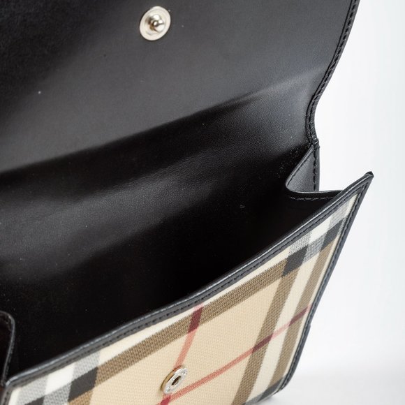 Burberry House Check Bifold Wallet - Picture 6 of 9